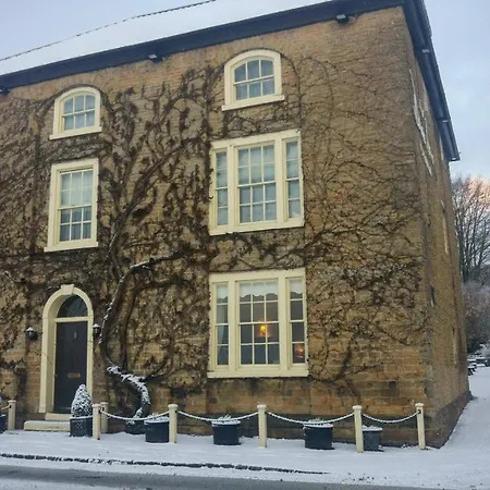 Downe Arms Country Hotel 4*