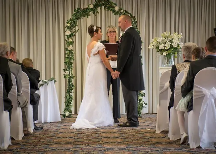 Hotel Downe Arms Country 4*