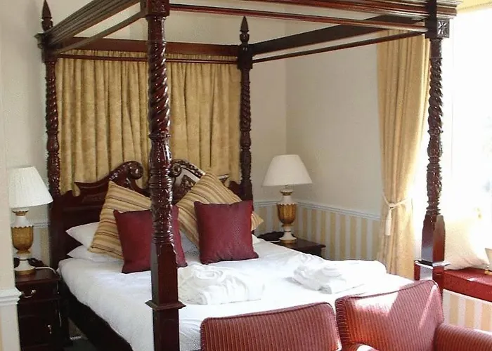 Downe Arms Country Hotel 4*