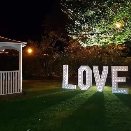 호텔 Downe Arms Country